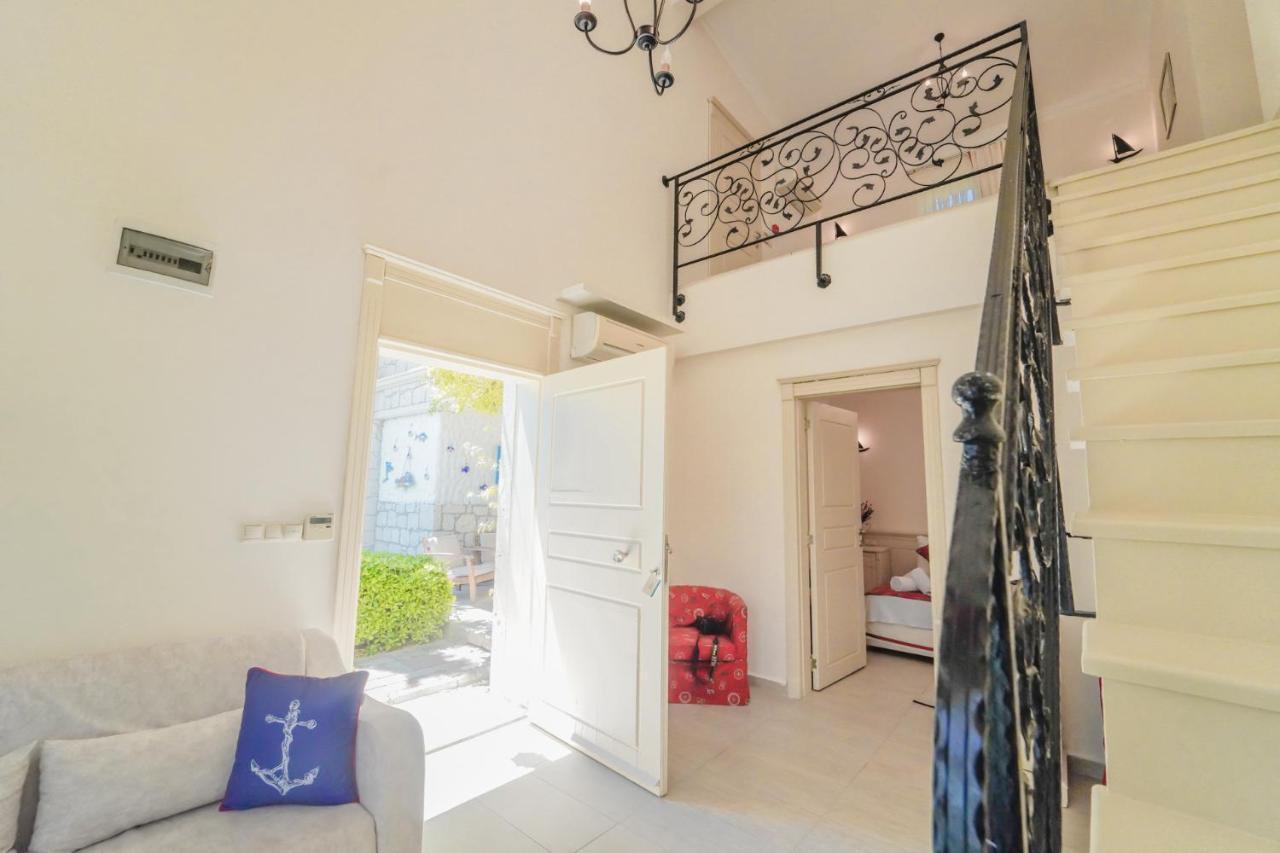 Alacati Marina Palace Bagian luar foto