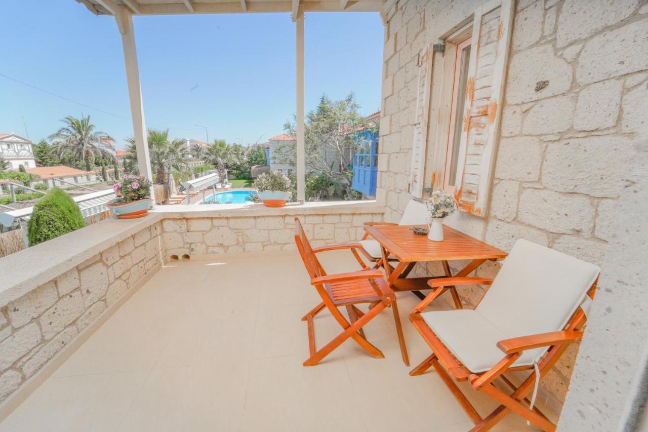 Alacati Marina Palace Bagian luar foto