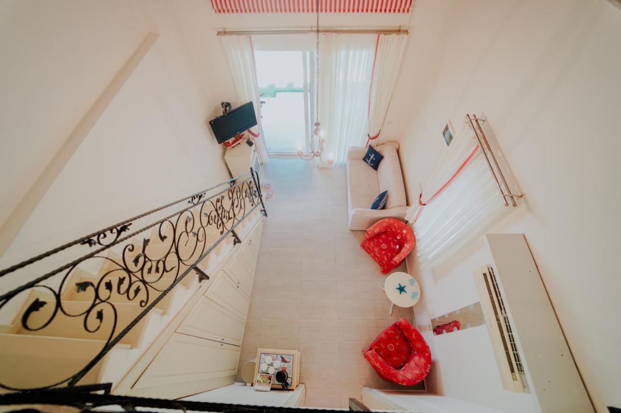 Alacati Marina Palace Bagian luar foto