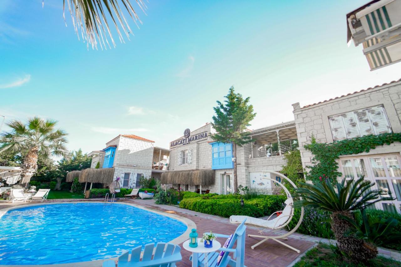 Alacati Marina Palace Bagian luar foto
