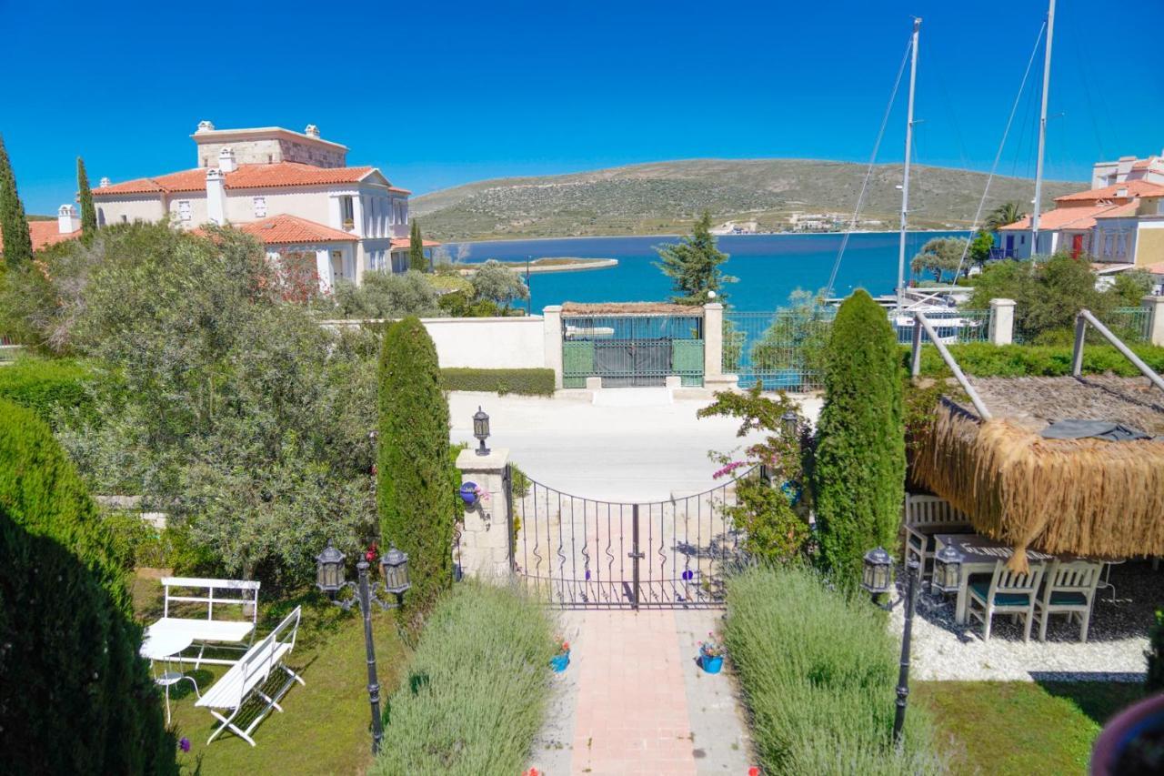 Alacati Marina Palace Bagian luar foto