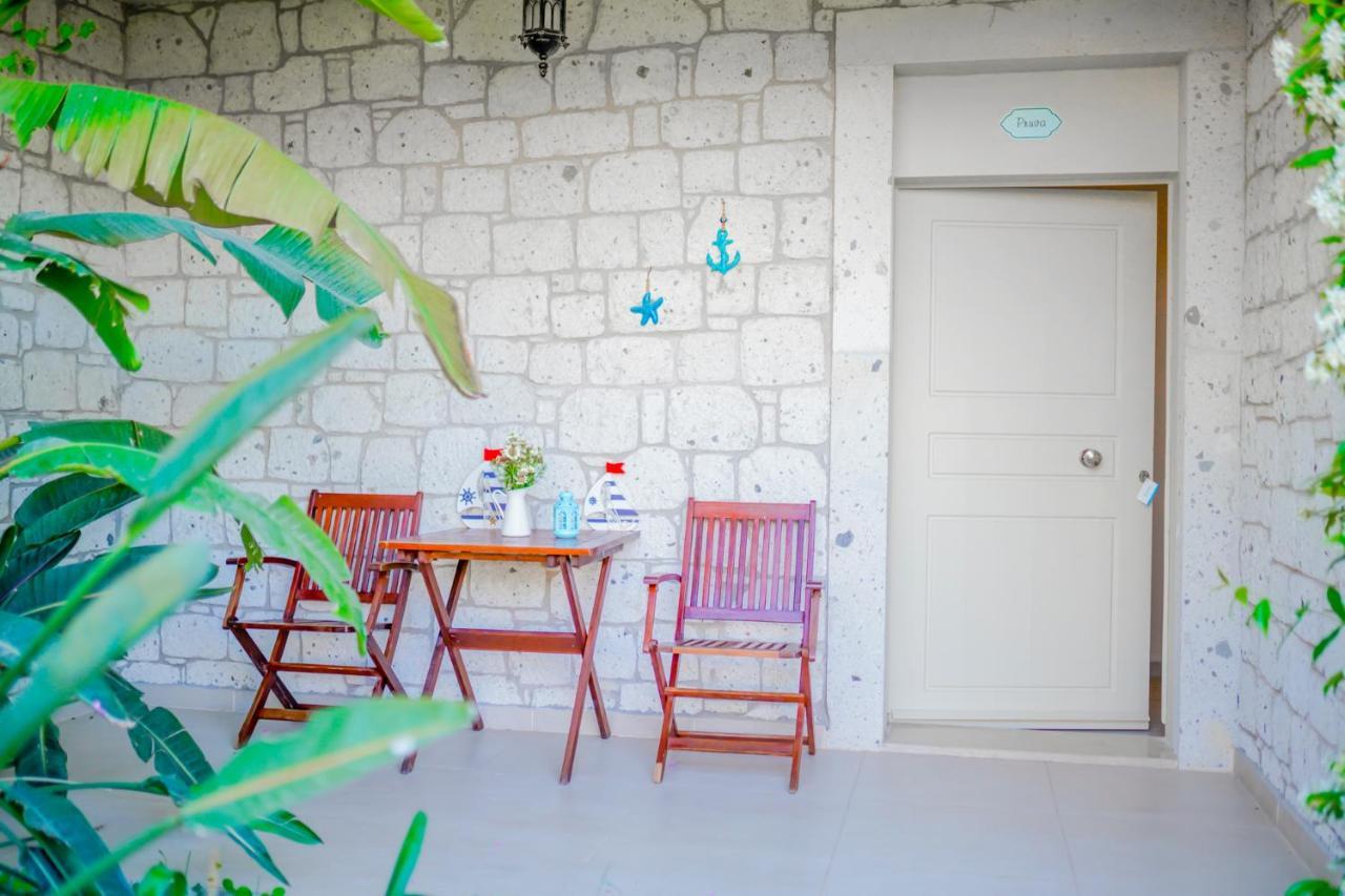 Alacati Marina Palace Bagian luar foto