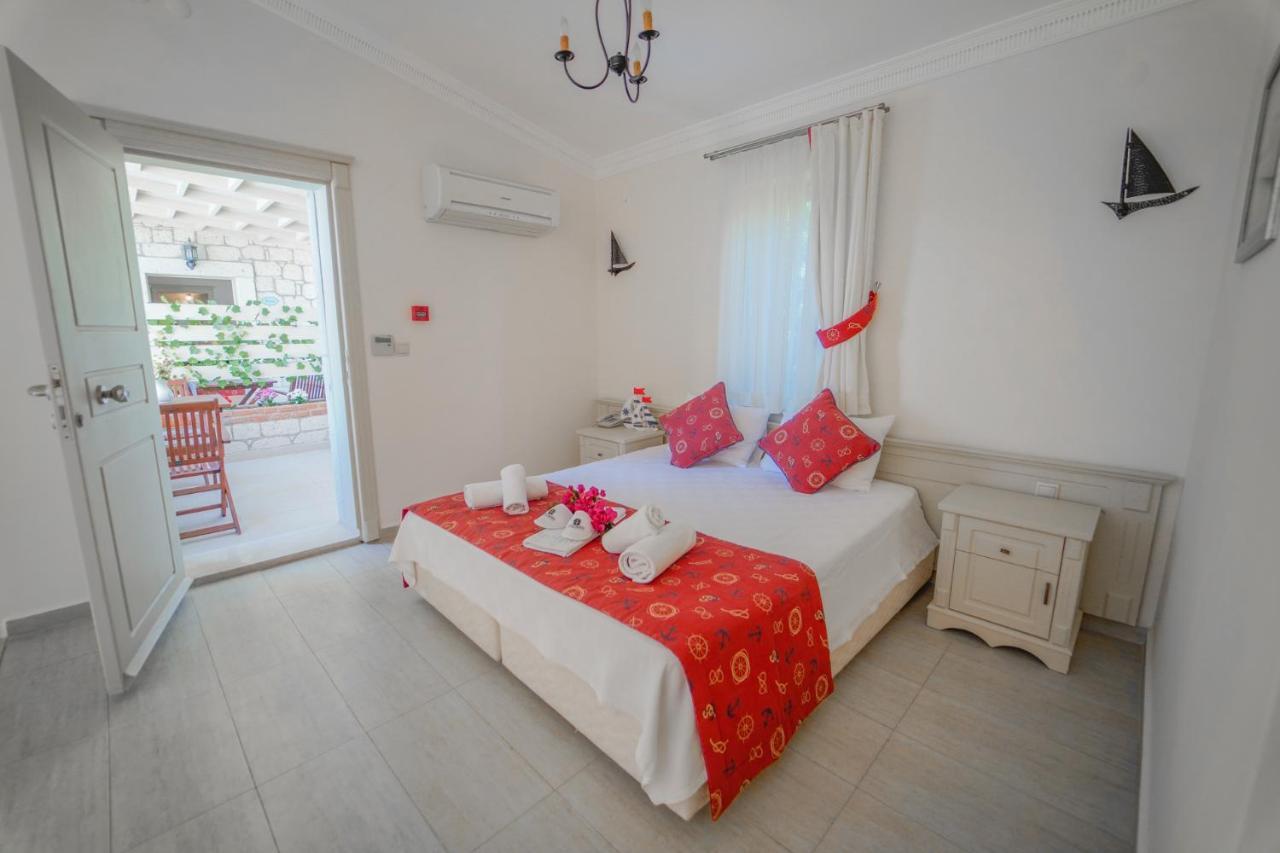 Alacati Marina Palace Bagian luar foto
